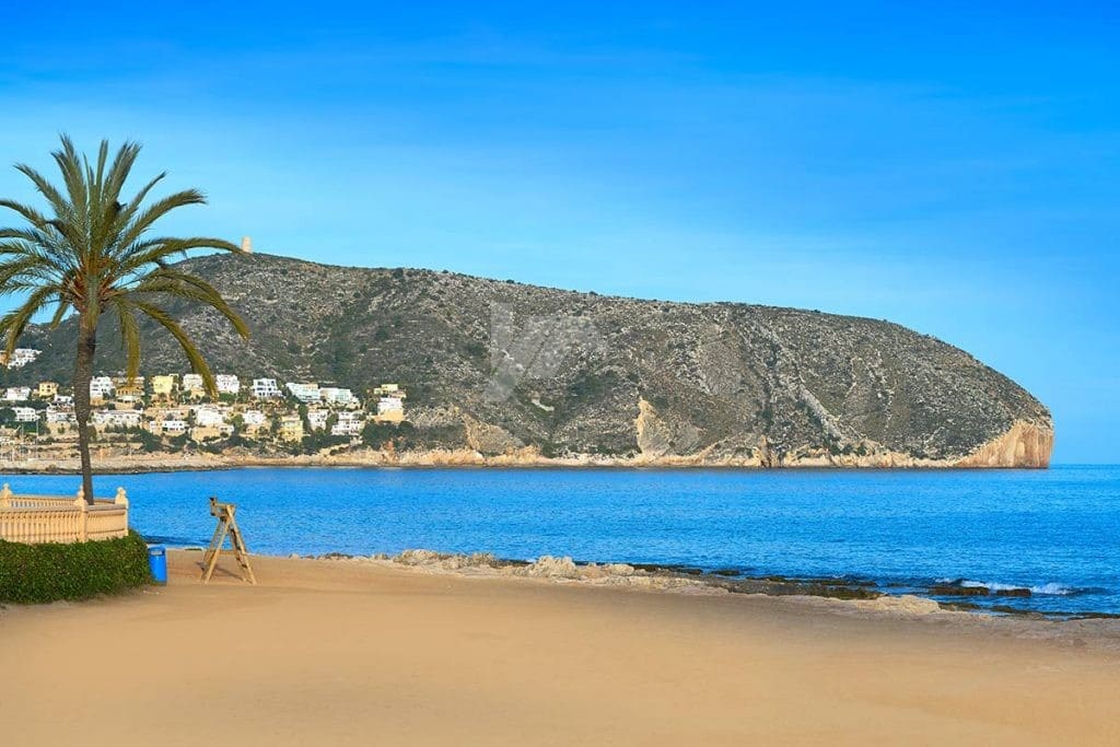 Building Plot for sale in Moraira - € 250,000 (Ref: 10016891)