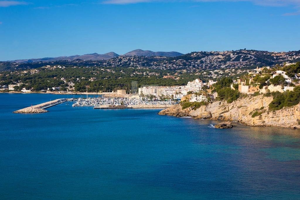 Building Plot for sale in Moraira - € 250,000 (Ref: 10016891)