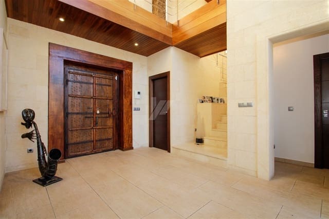 5 bedroom Villa for sale in Javea / Xàbia with pool garage - € 1,215,000 (Ref: 10016893)
