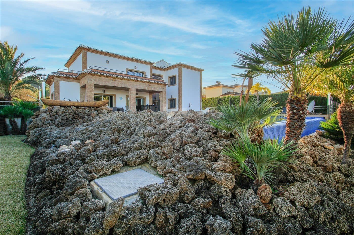 5 bedroom Villa for sale in Javea / Xabia with pool garage - € 1,215,000 (Ref: 10016893)