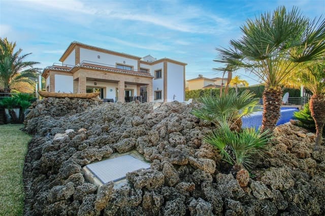5 bedroom Villa for sale in Javea / Xàbia with pool garage - € 1,215,000 (Ref: 10016893)