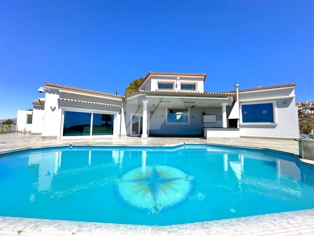 4 quarto Moradia para venda em Moraira, Teulada-Moraira com piscina garagem - 1 990 000 € (Ref: 10016896)