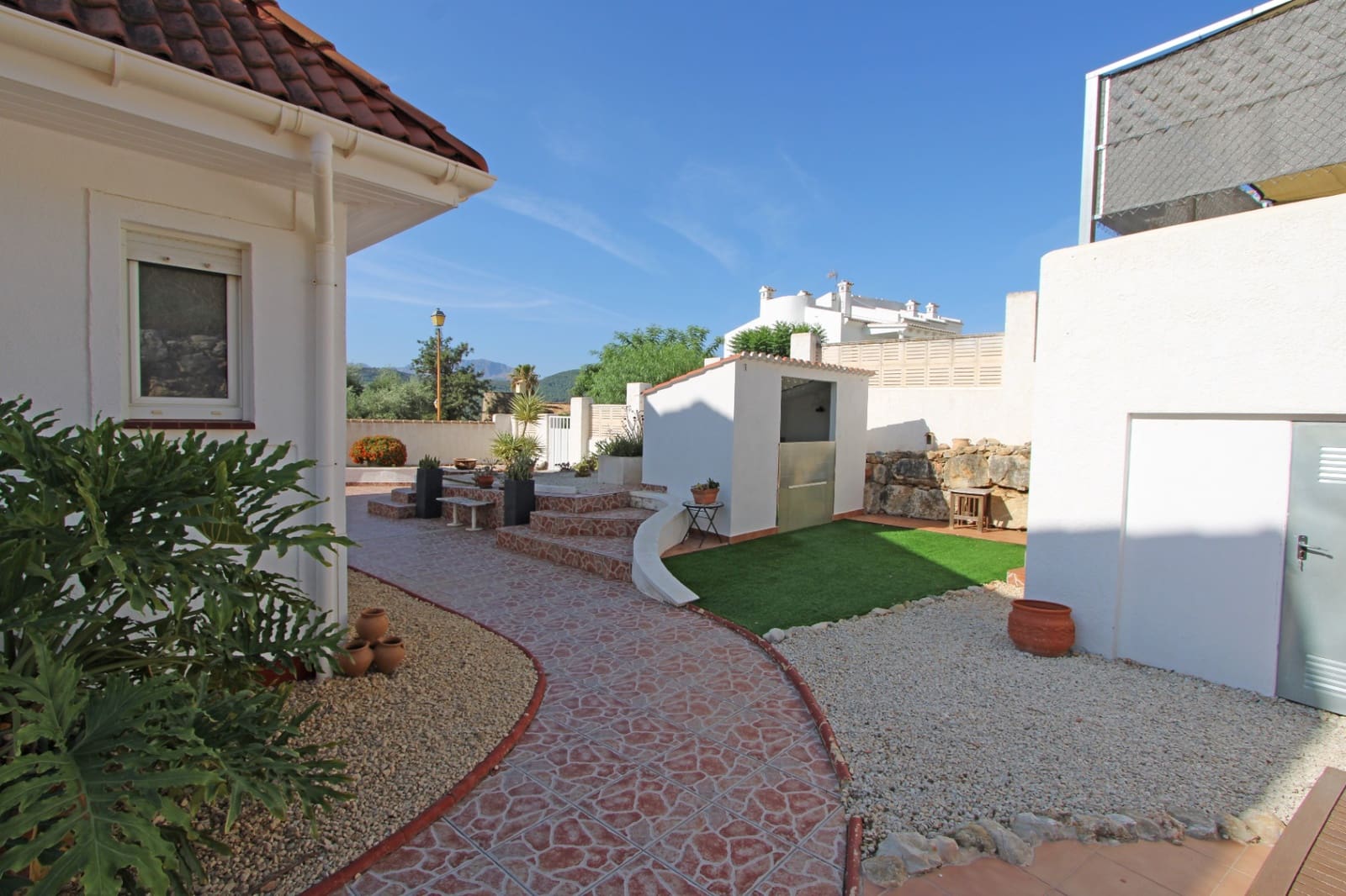 Chalet de 4 habitaciones en Jalón / Xaló en venta con piscina garaje - 475.000 € (Ref: 10031291)