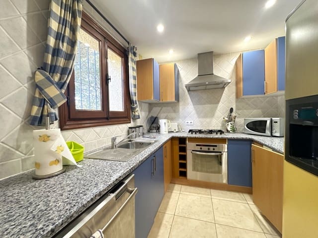 5 camera da letto Villa in vendita in Benissa con piscina garage - 749.000 € (Rif: 10031295)