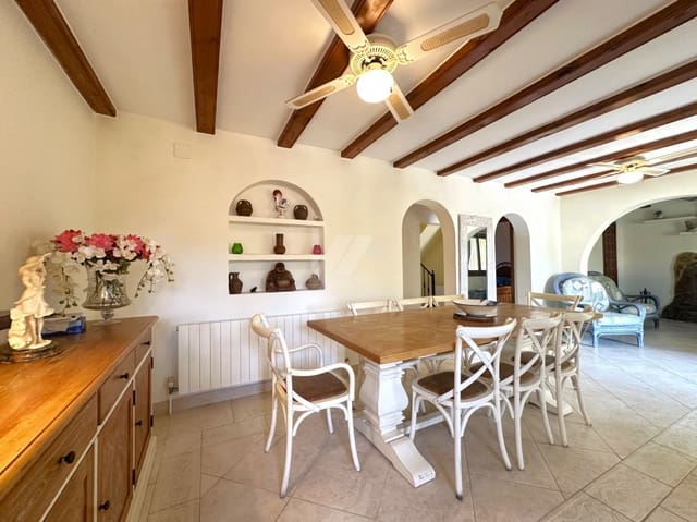 5 camera da letto Villa in vendita in Benissa con piscina garage - 749.000 € (Rif: 10031295)
