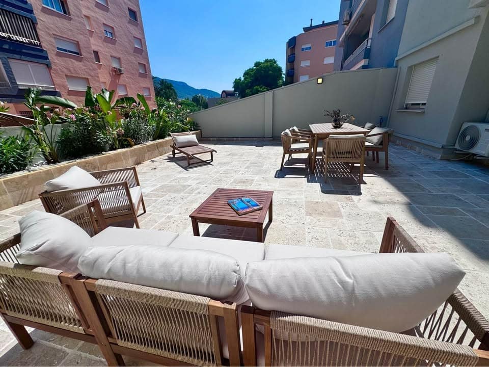 Piso de 3 habitaciones en Dénia en venta - 295.000 € (Ref: 10048417)