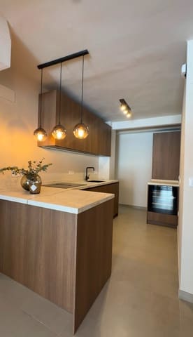 Piso de 3 habitaciones en Dénia en venta - 295.000 € (Ref: 10048417)