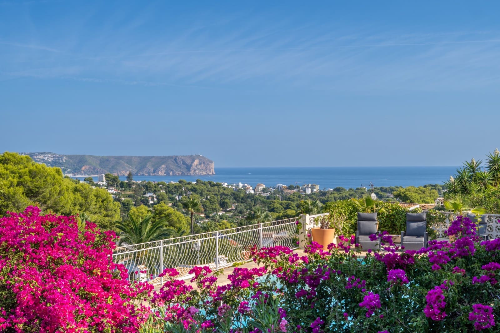 Chalet de 4 habitaciones en Javea / Xàbia en venta con garaje - 925.000 € (Ref: 10048418)