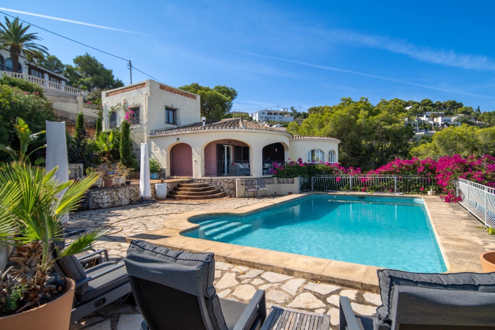 Chalet de 4 habitaciones en Javea / Xàbia en venta con garaje - 925.000 € (Ref: 10048418)