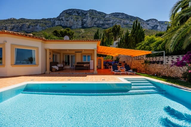 3 quarto Moradia para venda em El Montgó, Dénia com piscina garagem - 990 000 € (Ref: 10057701)