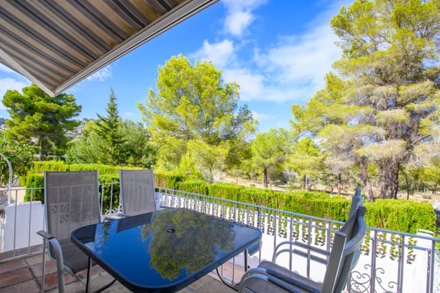 2 makuuhuone Huvila myytävänä paikassa Moraira, Teulada-Moraira mukana uima-altaan 
autotalli - 329 000 € (Ref: 10116052)