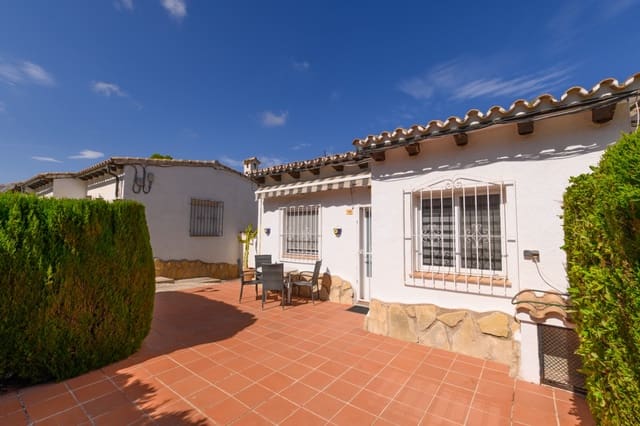 2 makuuhuone Huvila myytävänä paikassa Moraira, Teulada-Moraira mukana uima-altaan 
autotalli - 329 000 € (Ref: 10116052)