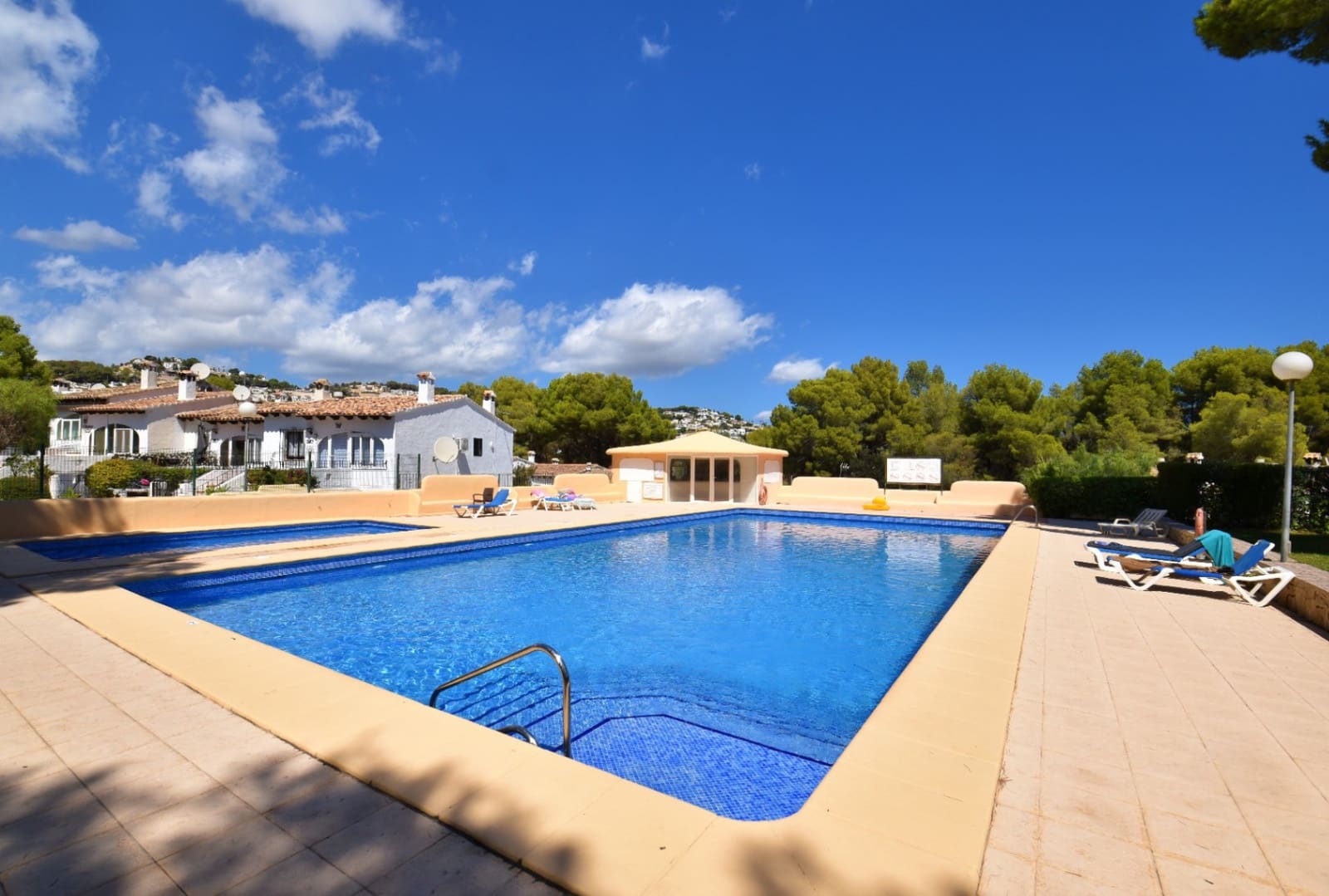 2 bedroom Villa for sale in Moraira with pool garage - € 329,000 (Ref: 10116052)
