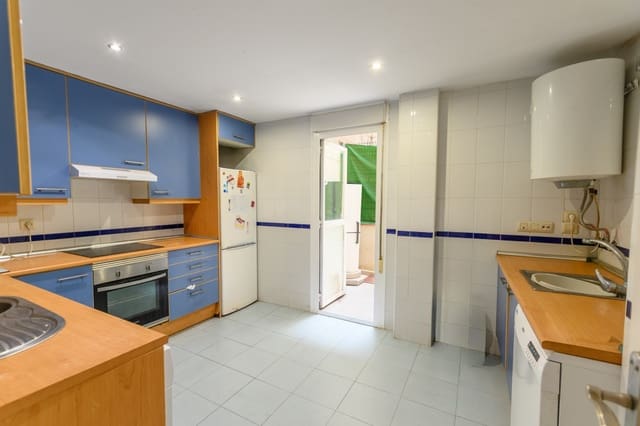 3 bedroom Apartment for sale in Teulada Pueblo, Teulada-Moraira with garage - € 196,000 (Ref: 10124707)