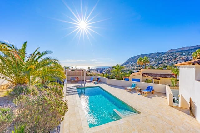 4 camera da letto Villa in vendita in Calpe / Calp con piscina garage - 679.000 € (Rif: 10125256)