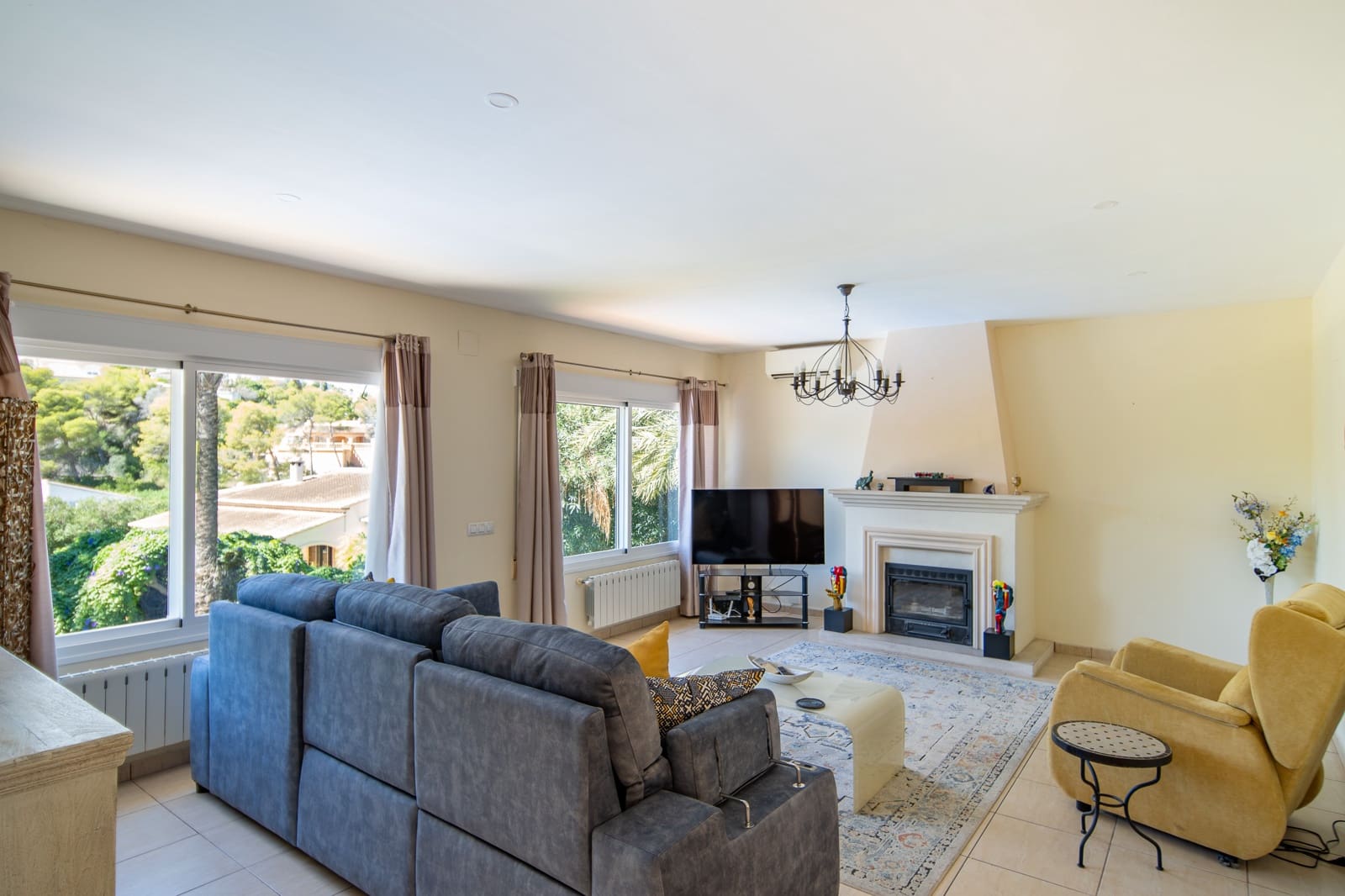 3 chambre Villa/Maison à vendre à Ambolo avec piscine - 795 000 € (Ref: 10125260)