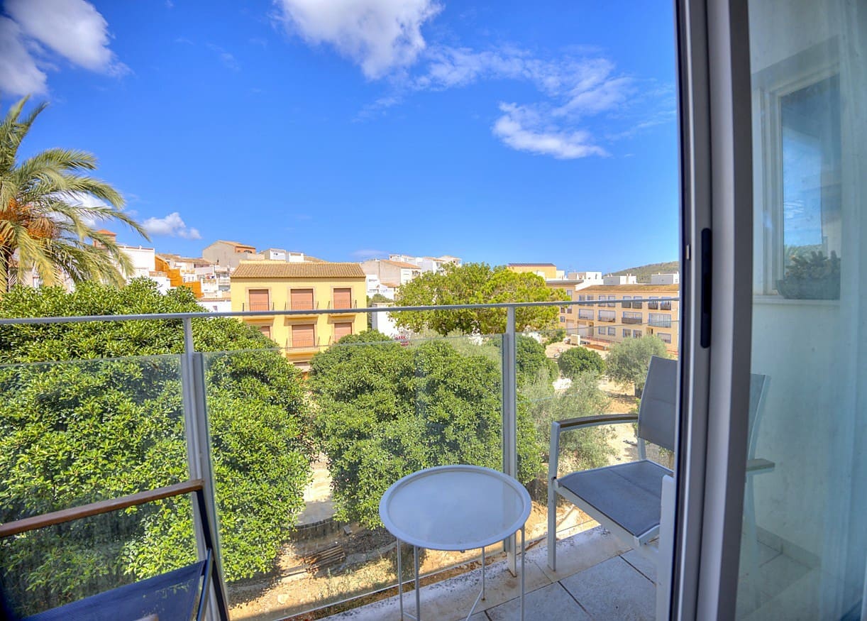 3 bedroom Flat for sale in Benitachell / Benitatxell with garage - € 275,000 (Ref: 10125263)
