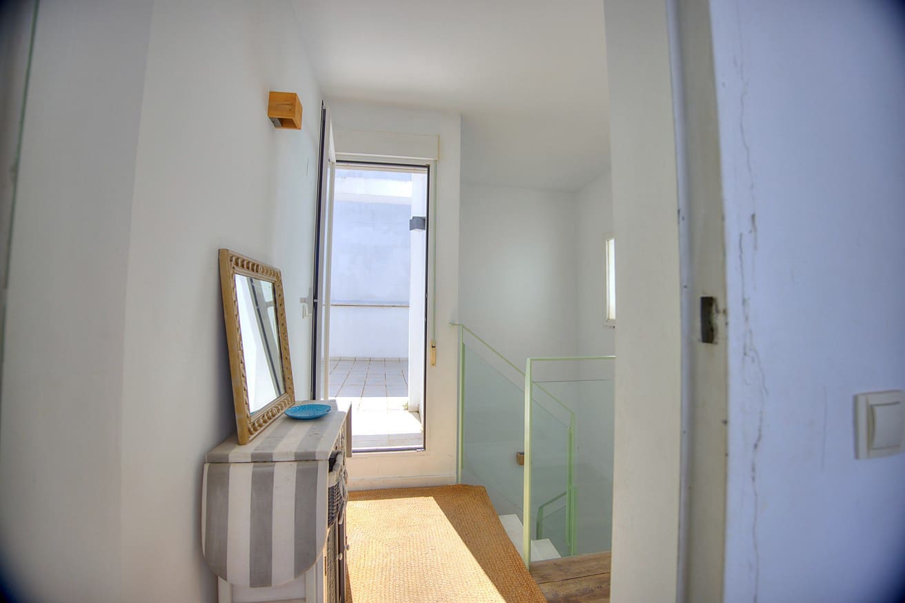 3 bedroom Flat for sale in Benitachell / Benitatxell with garage - € 275,000 (Ref: 10125263)