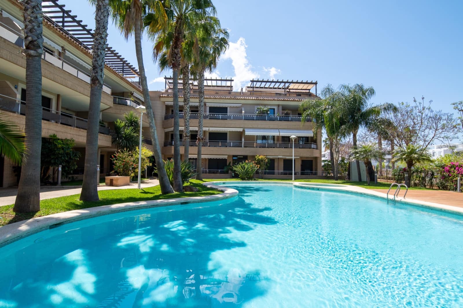 3 chambre Penthouse à vendre à Arenal avec piscine garage - 999 000 € (Ref: 10125266)