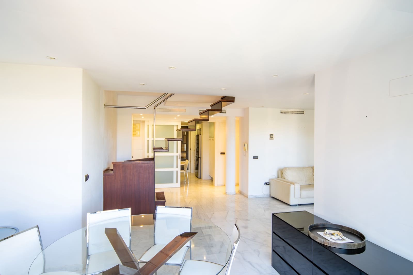 3 chambre Penthouse à vendre à Arenal avec piscine garage - 999 000 € (Ref: 10125266)