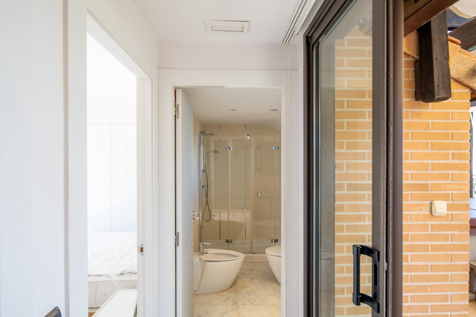 3 chambre Penthouse à vendre à Arenal avec piscine garage - 999 000 € (Ref: 10125266)