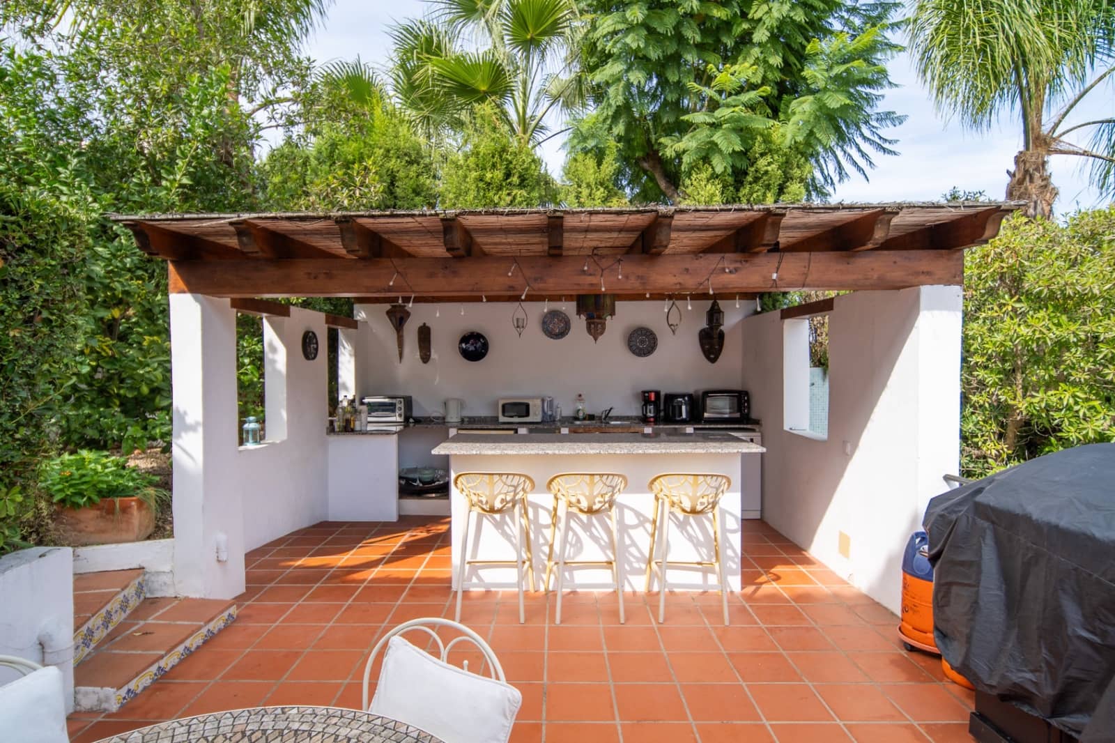 5 bedroom Villa for sale in Adsubia with pool - € 1,250,000 (Ref: 10158388)