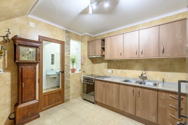 3 chambre Maison de Ville à vendre à Teulada Pueblo, Teulada-Moraira - 280 000 € (Ref: 10160442)
