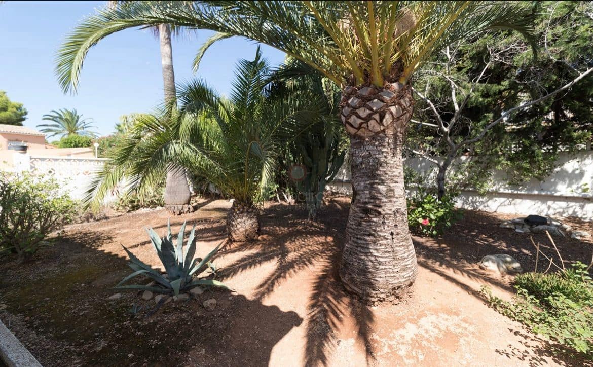 3 soveværelse Villa til salg i Moraira med swimmingpool garage - € 895.000 (Ref: 10163197)