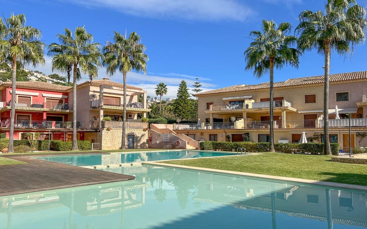 3 soverom Leilighet til salgs i Benissa med svømmebasseng garasje - € 445 000 (Ref: 10163580)