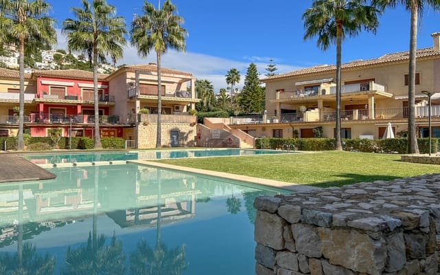 3 soverom Leilighet til salgs i Benissa med svømmebasseng garasje - € 445 000 (Ref: 10163580)