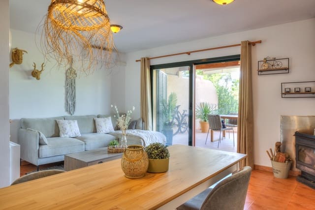 3 slaapkamer Villa te koop in Moraira, Teulada-Moraira met zwembad garage - € 365.000 (Ref: 10163581)