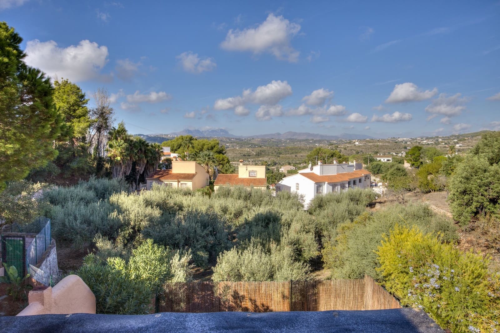 3 bedroom Villa for sale in Moraira with pool garage - € 365,000 (Ref: 10163581)