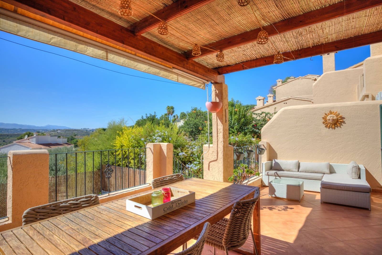 3 bedroom Villa for sale in Moraira with pool garage - € 365,000 (Ref: 10163581)