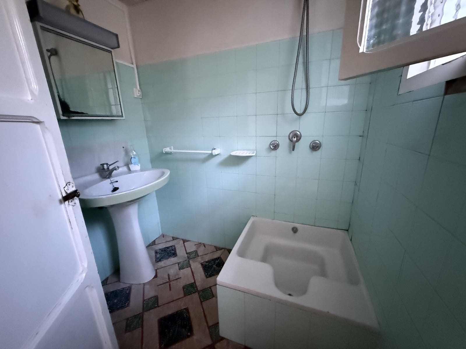 4 bedroom Townhouse for sale in Orba - € 130,000 (Ref: 10163582)