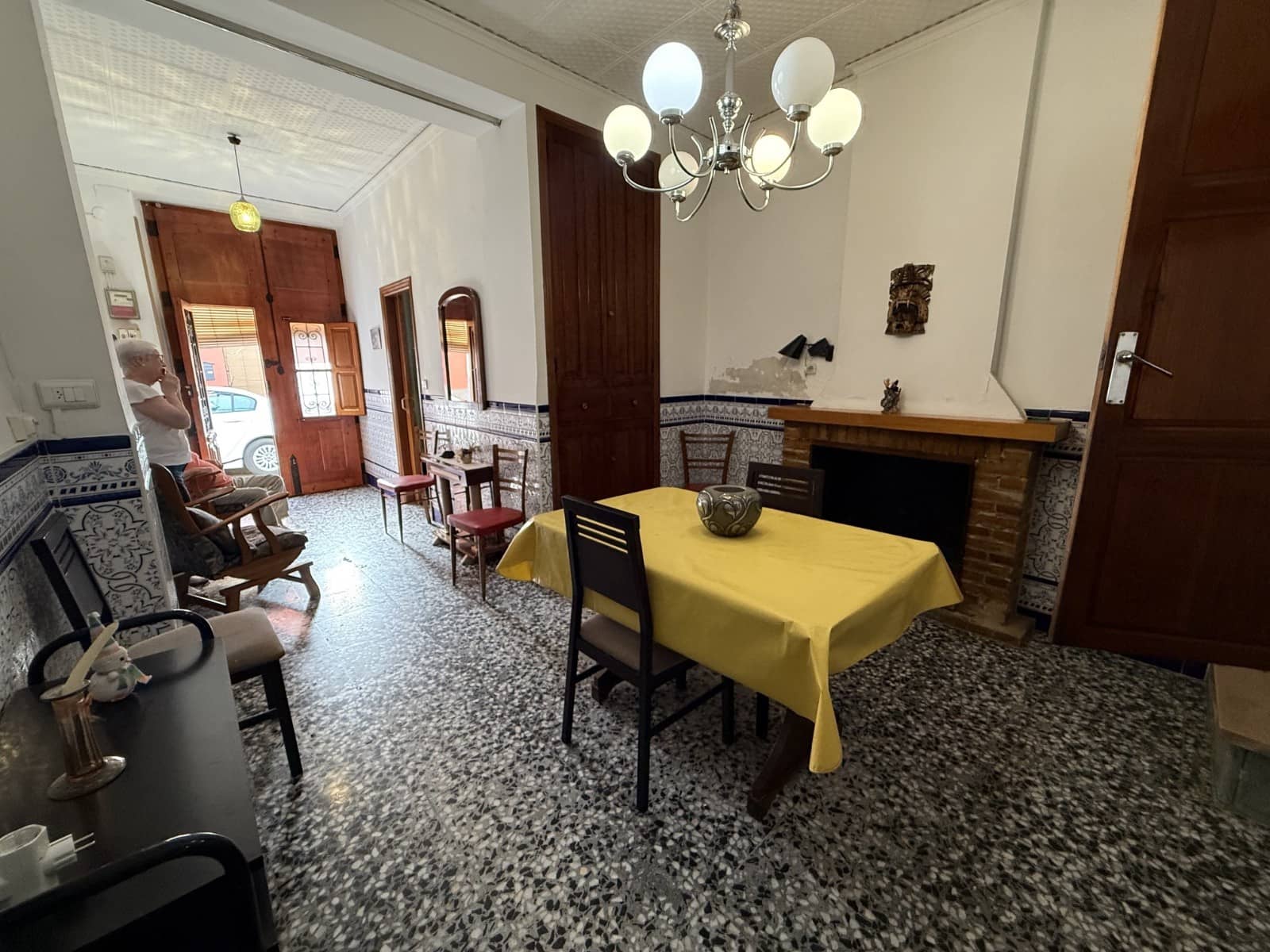 4 bedroom Townhouse for sale in Orba - € 130,000 (Ref: 10163582)