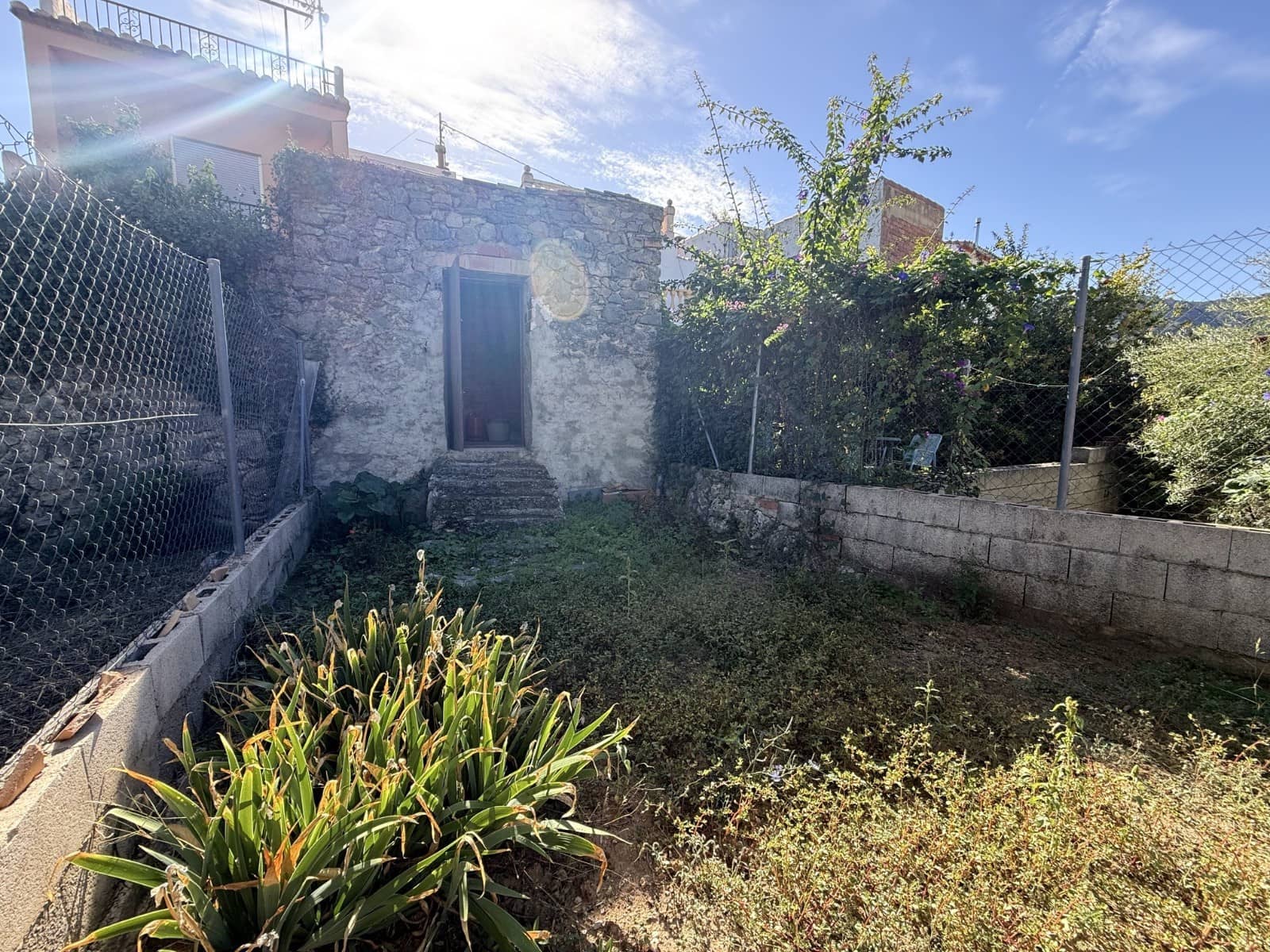 4 bedroom Townhouse for sale in Orba - € 130,000 (Ref: 10163582)