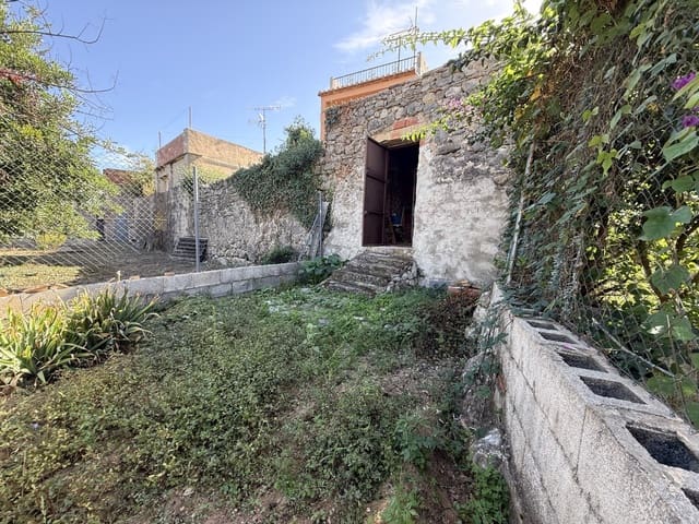 4 soveværelse Byhus til salg i Orba - € 130.000 (Ref: 10163582)