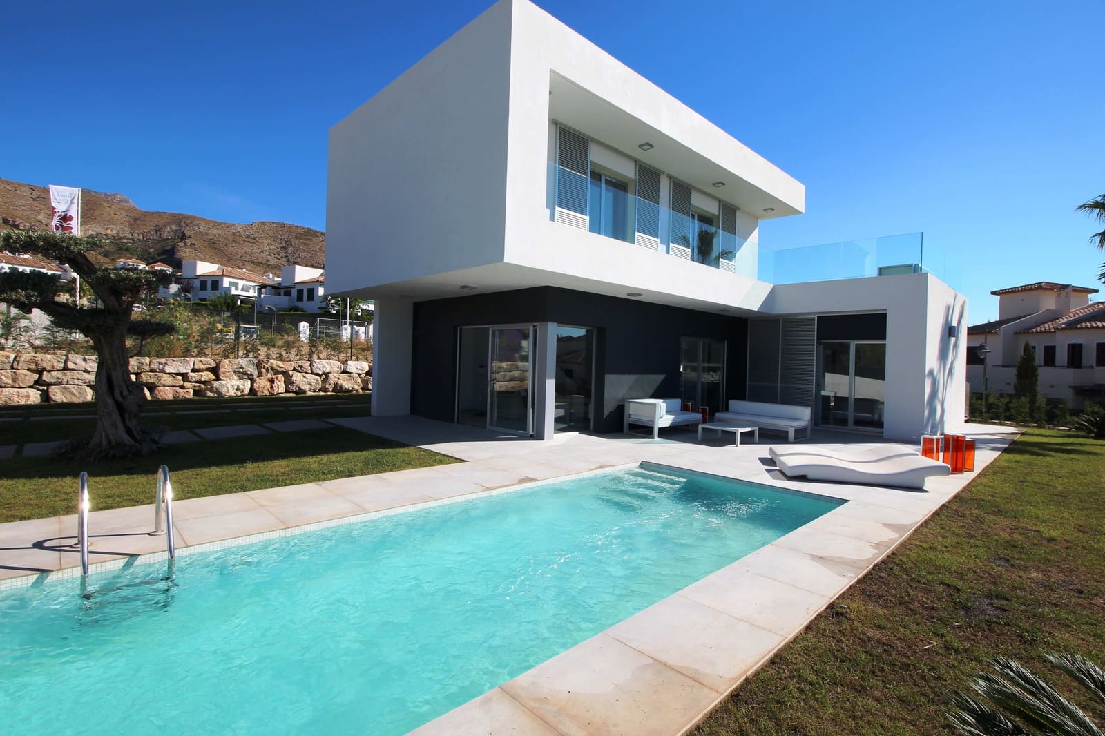 3 bedroom Villa for sale in Finestrat with garage - € 575,000 (Ref: 5256107)