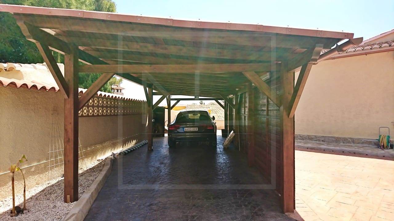 5 chambre Villa/Maison à vendre à Cumbre del Sol avec piscine garage - 585 000 € (Ref: 7109470)