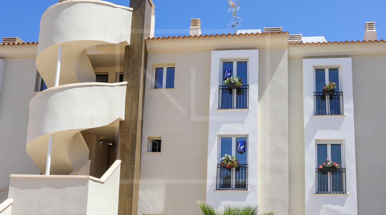 2 soveværelse Lejlighed til salg i Denia med swimmingpool garage - € 381.150 (Ref: 7283518)