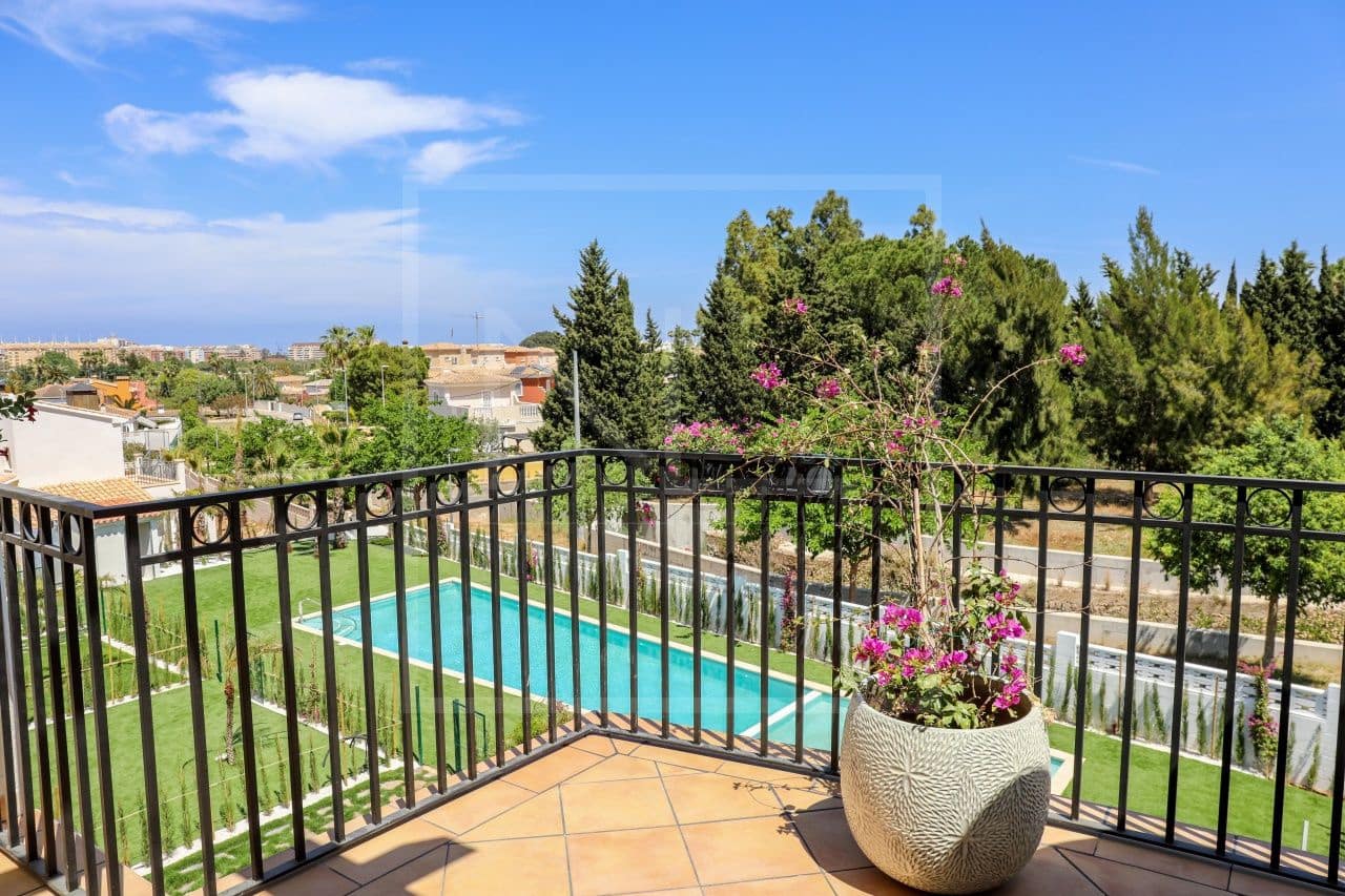 2 soveværelse Lejlighed til salg i Denia med swimmingpool garage - € 381.150 (Ref: 7283518)