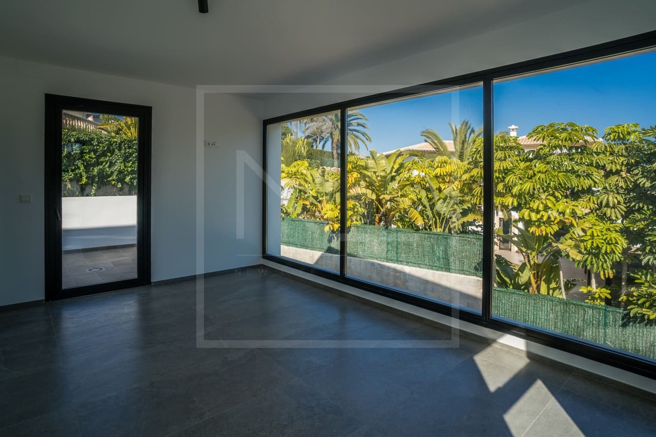 Villa zu verkaufen in Javea / Xabia mit Pool Garage - 895.000 € (Ref: 7377056)