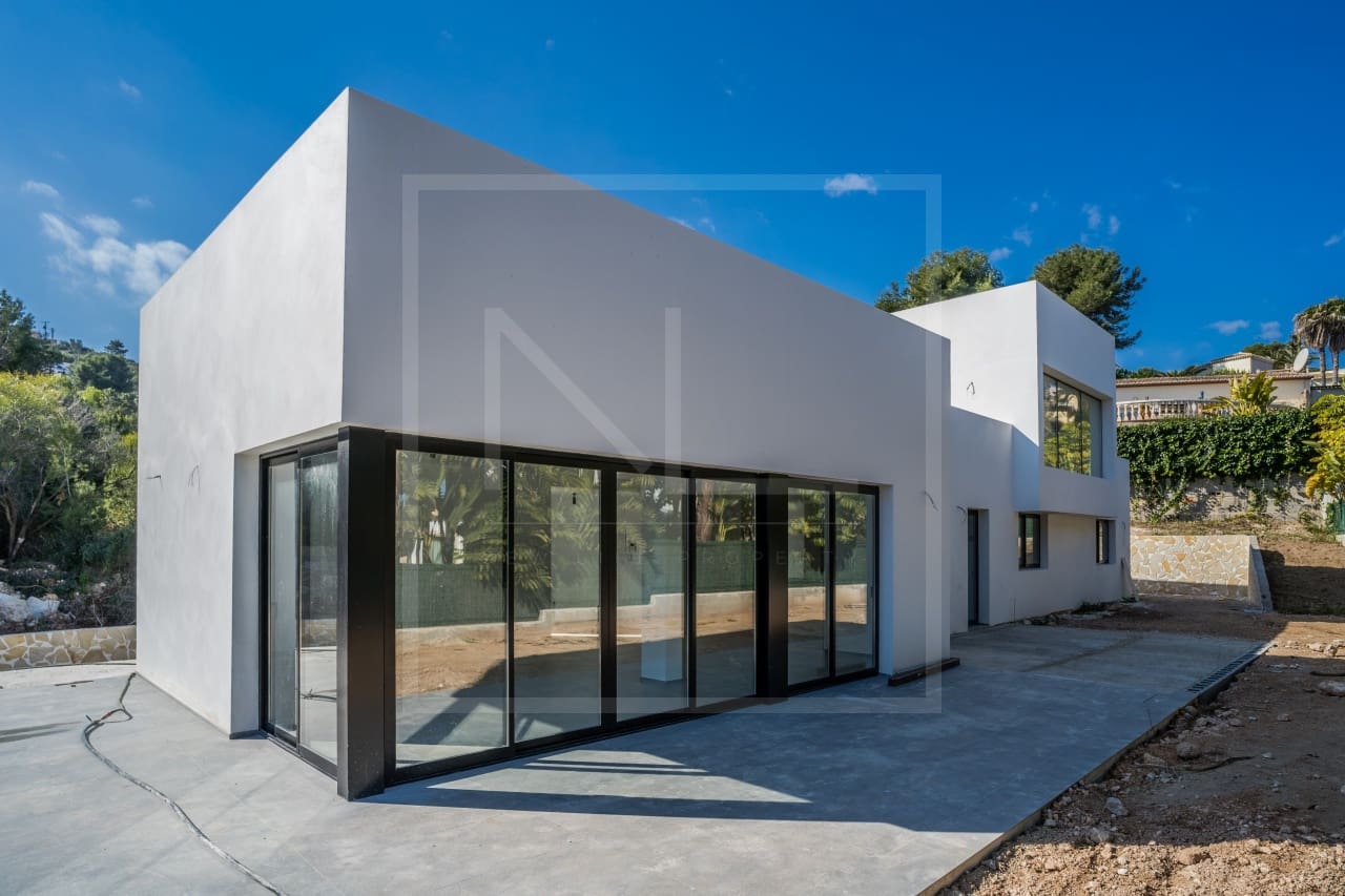 Villa zu verkaufen in Javea / Xabia mit Pool Garage - 895.000 € (Ref: 7377056)