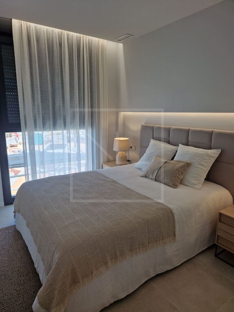 2 bedroom Apartment for sale in Denia with pool garage - € 355,000 (Ref: 8033977)