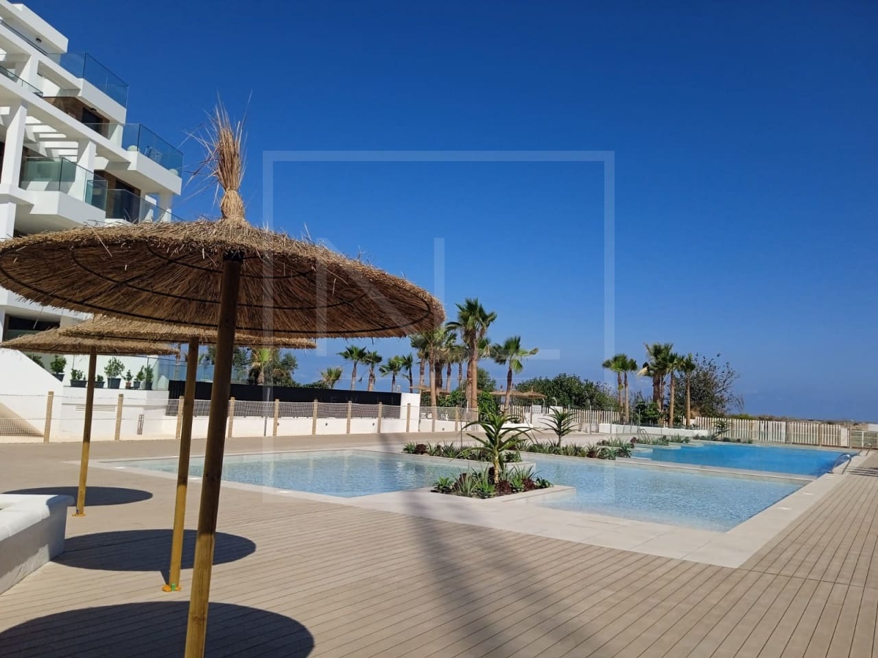 2 bedroom Apartment for sale in Denia with pool garage - € 355,000 (Ref: 8033977)