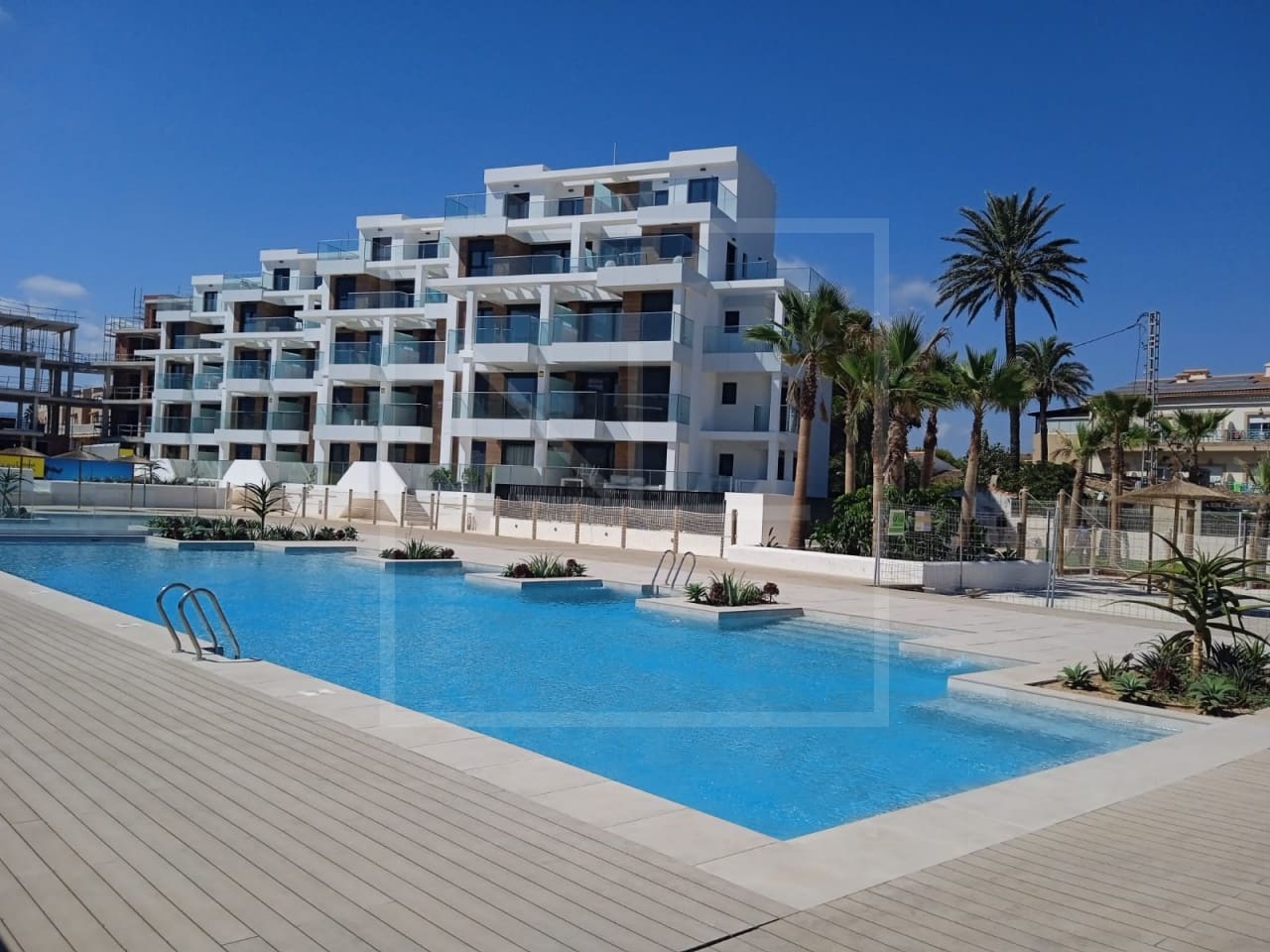 2 bedroom Apartment for sale in Denia with pool garage - € 355,000 (Ref: 8033977)