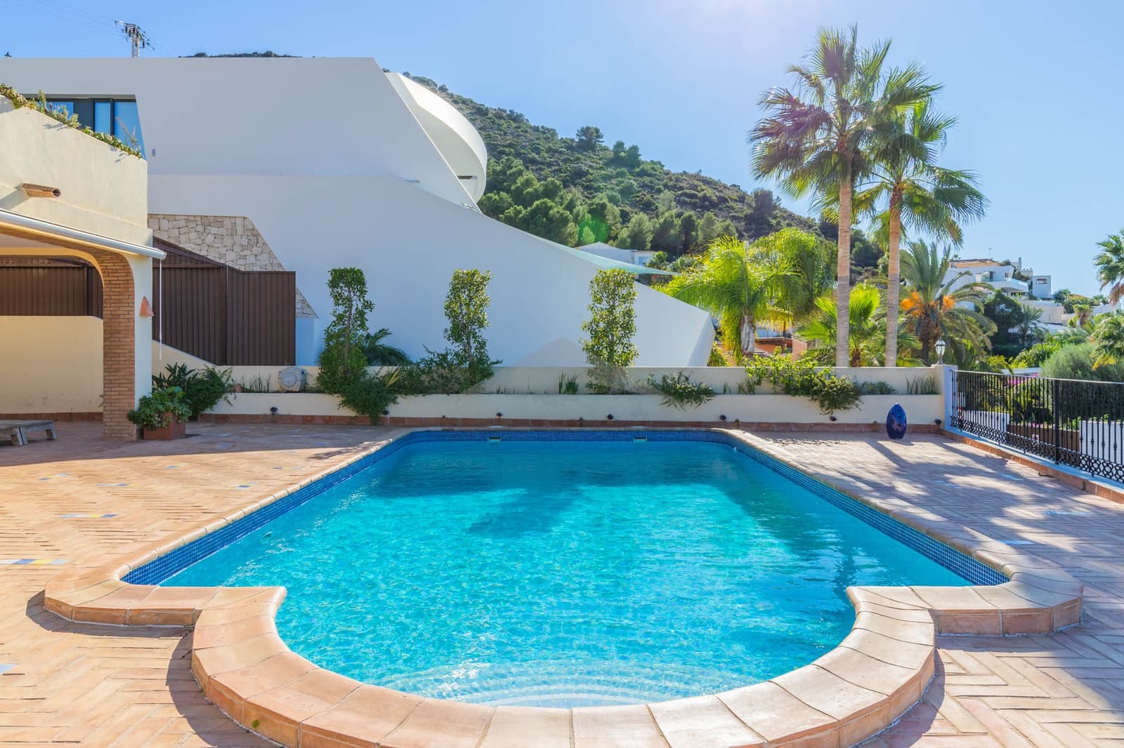 Chalet de 4 habitaciones en Moraira en venta con piscina - 2.950.000 € (Ref: 8040290)
