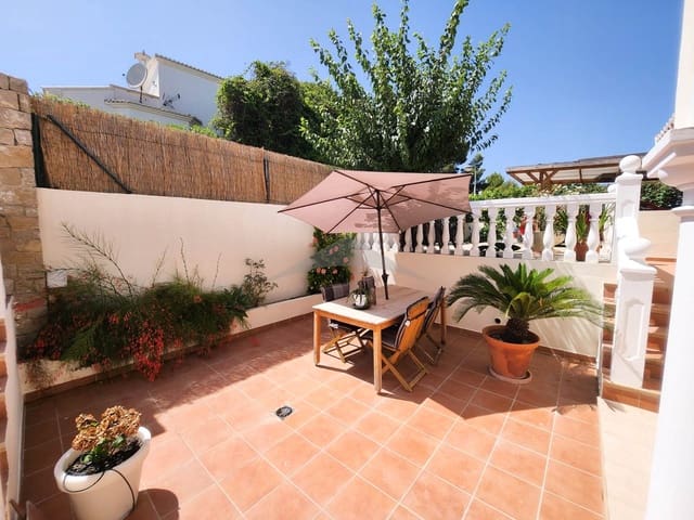 4 soverom Villa til salgs i Moraira, Teulada-Moraira - € 850 000 (Ref: 8040294)