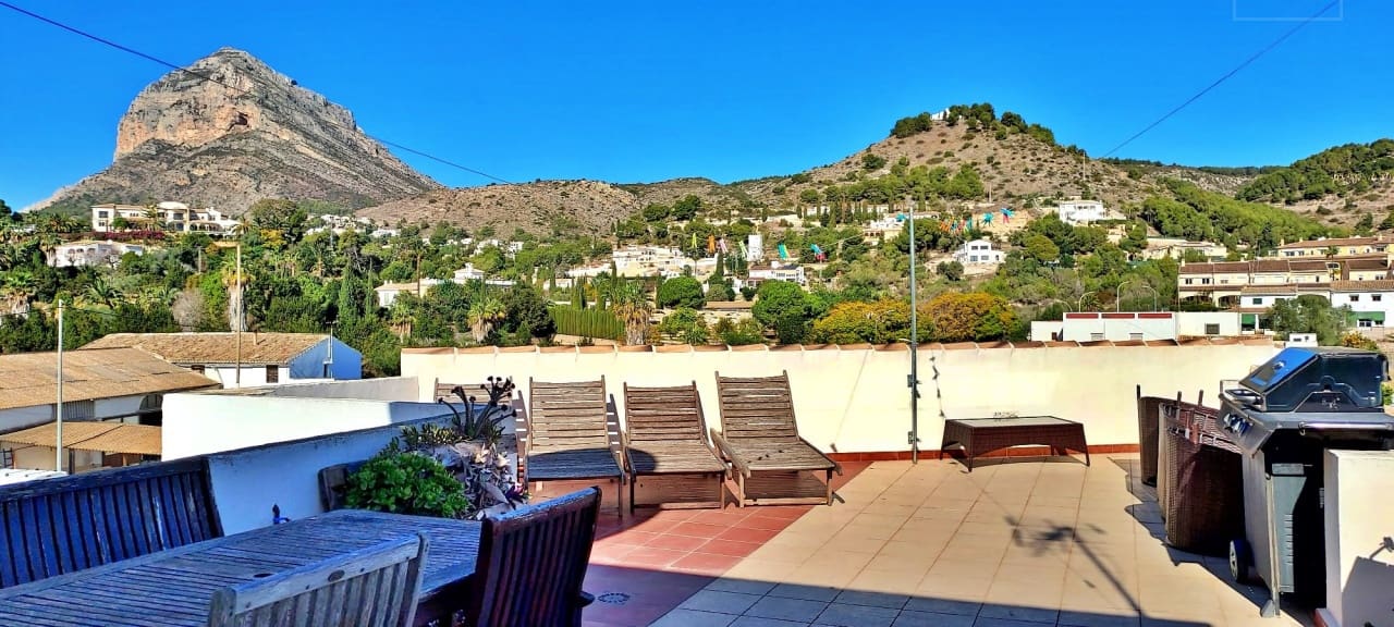 5 bedroom Townhouse for sale in Javea / Xabia with pool garage - € 495,000 (Ref: 8088983)