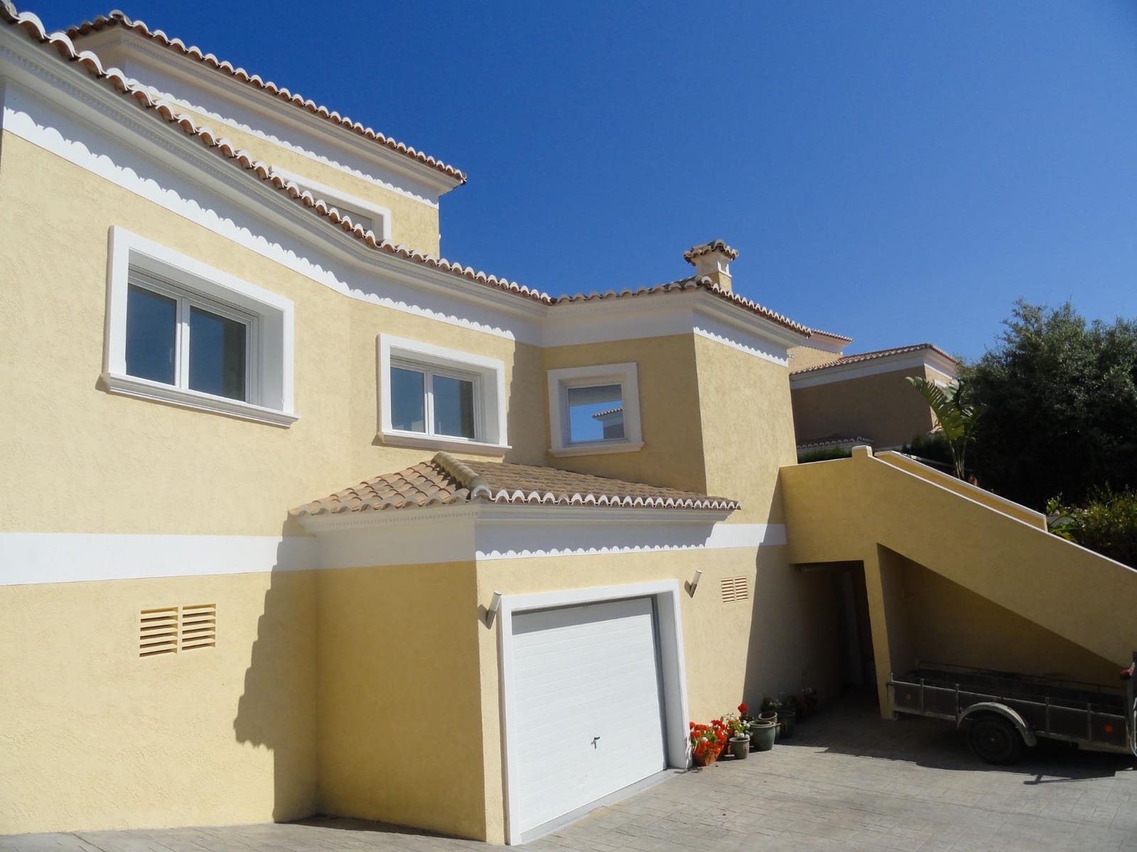 3 bedroom Villa for sale in Calpe / Calp with pool - € 995,000 (Ref: 8112602)